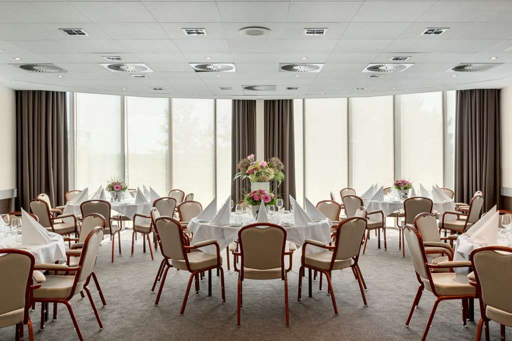 Hotel Nh Amsterdam Schiphol Airport