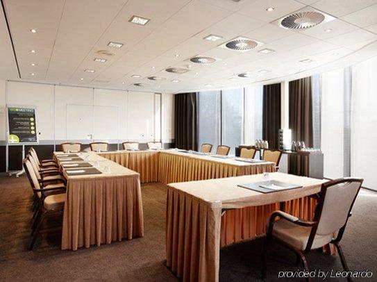 Nh Amsterdam Schiphol Airport Hotel 4*